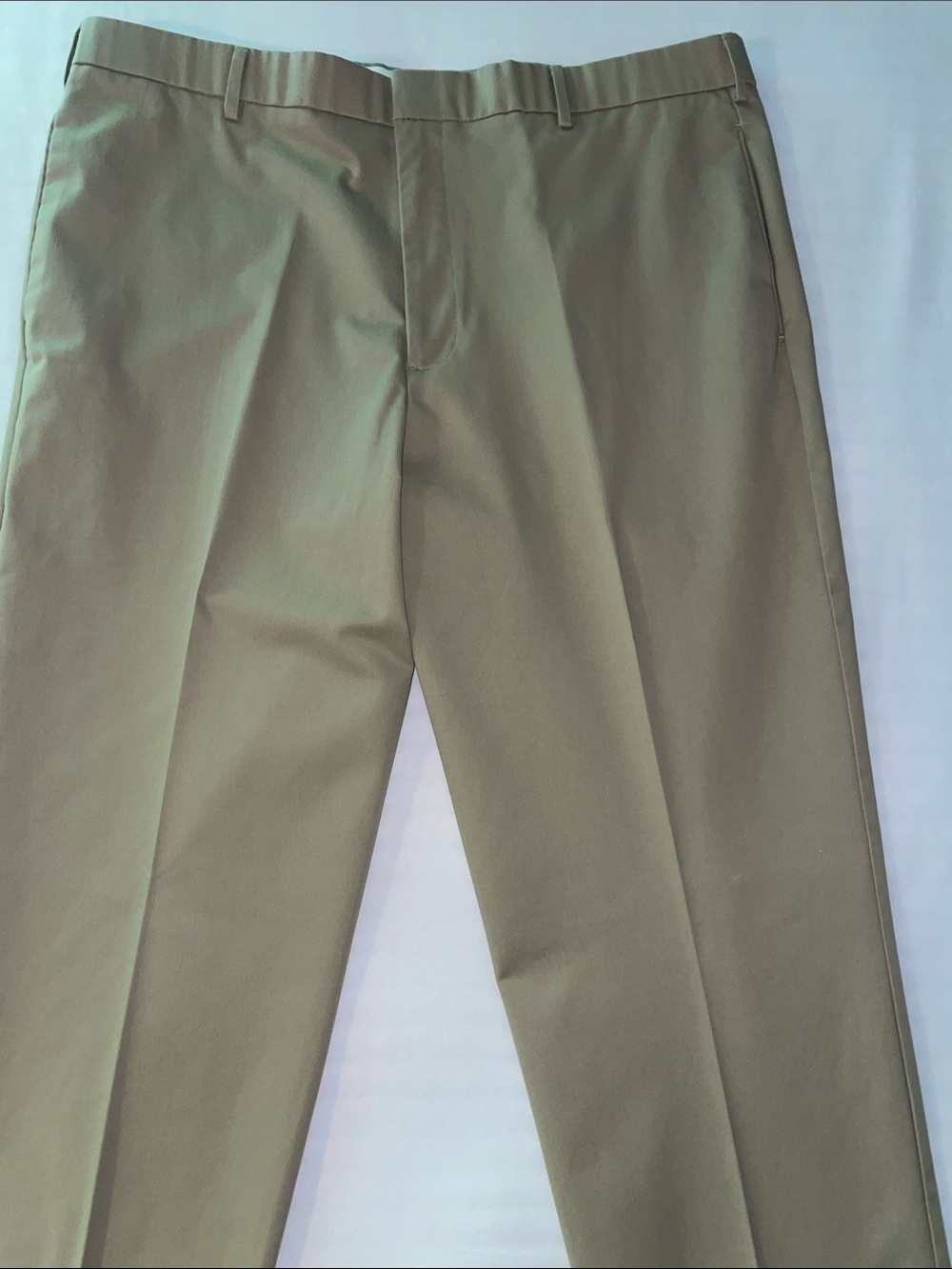 Dockers Men's Straight-Fit Khaki Pants in Tan